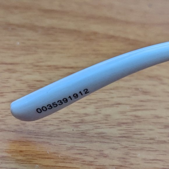 Elizabeth and James Sunglasses #2💥PRICE DROP💥 - Picture 10 of 10